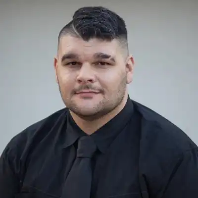 Jason Oosthuizen, Managing Director